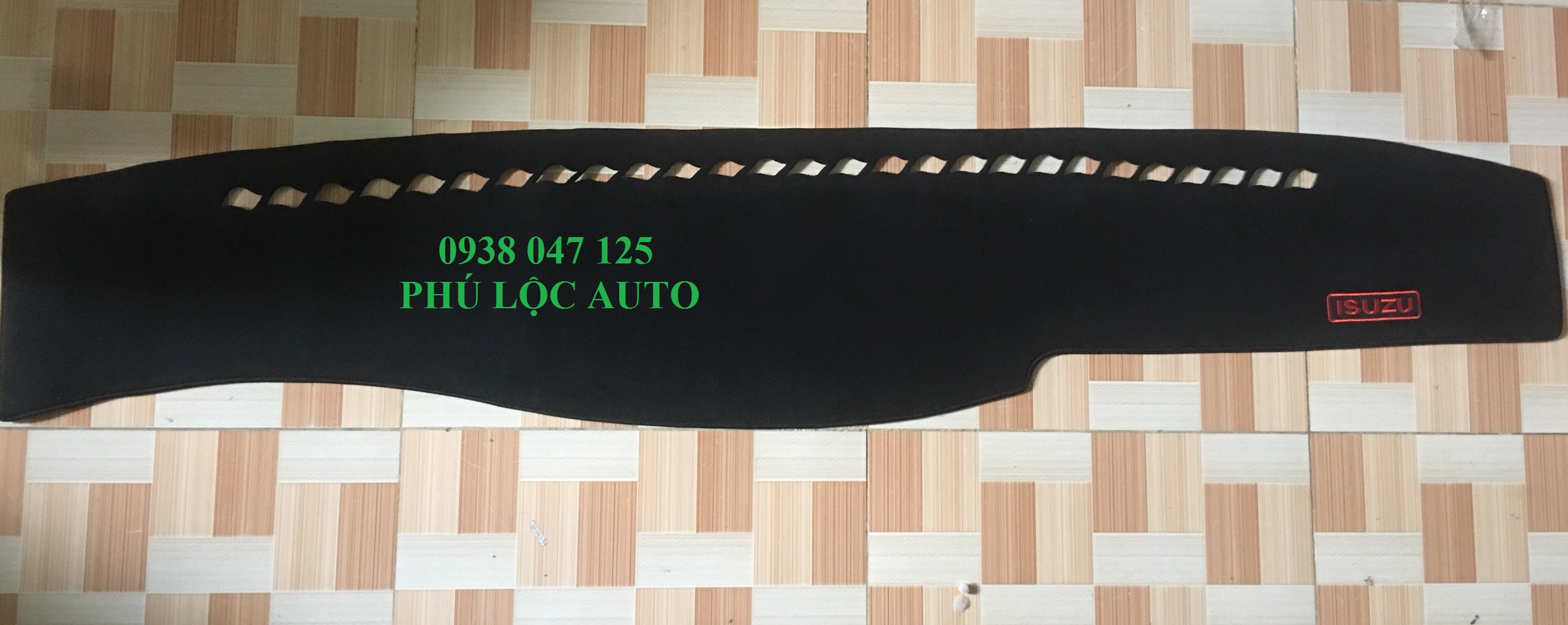 Thảm Lót Taplo Xe Tải ISUZU 5 Tấn NQR Thảm Lót Taplo Xe Tải ISUZU 5 Tấn NQR