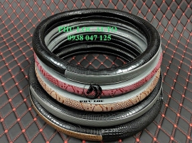 Bọc Da Vô Lăng Xe HYUNDAI County Samco 29 Chỗ Bọc Da Vô Lăng Xe HYUNDAI County Samco 29 Chỗ