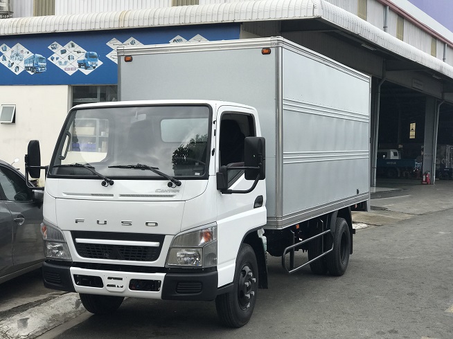Vè che mưa xe tải fuso canter 4.99 2 tấn 3 Vè che mưa xe tải fuso canter 4.99 2 tấn 3