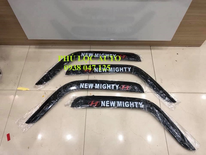 Vè Che Mưa Xe Tải Hyundai New Mighty 75s Vè Che Mưa Xe Tải Hyundai New Mighty 75s