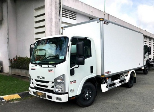 Vè Che Mưa Xe Tải Isuzu NMR 310 3 TẤN Vè Che Mưa Xe Tải Isuzu NMR 310 3 TẤN